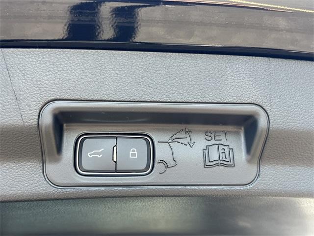 new 2025 Ford Explorer car