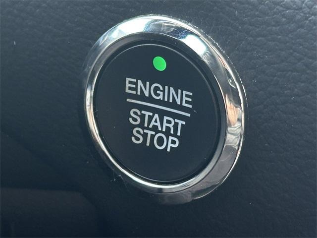 used 2021 Ford Edge car, priced at $24,900