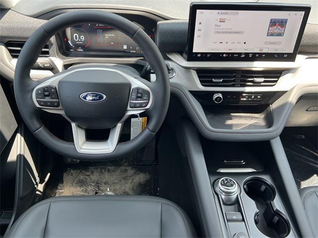 new 2025 Ford Explorer car