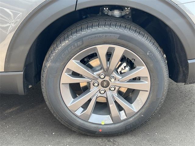 new 2025 Ford Explorer car