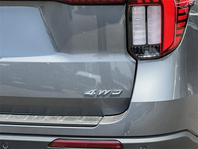 new 2025 Ford Explorer car