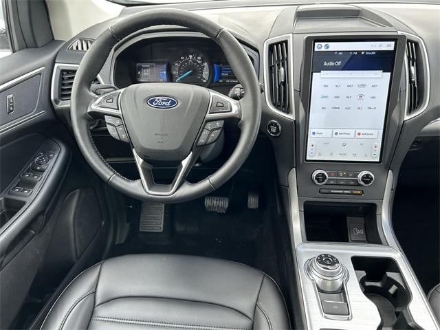 used 2022 Ford Edge car, priced at $27,899