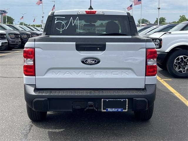 new 2025 Ford Maverick car