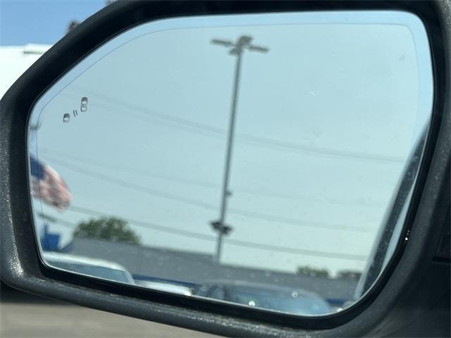 new 2025 Ford Explorer car