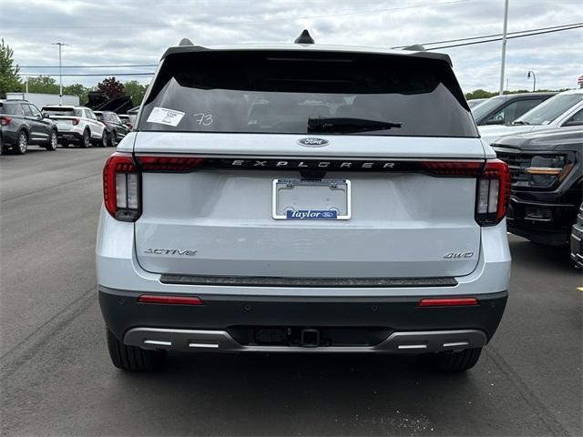 new 2025 Ford Explorer car