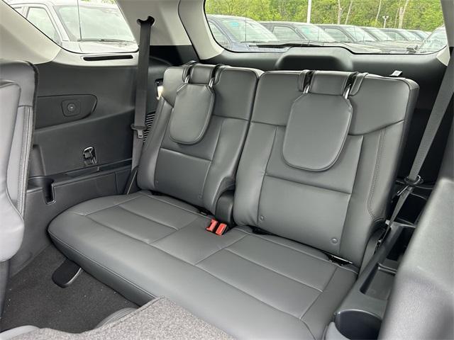 new 2025 Ford Explorer car