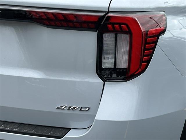 new 2025 Ford Explorer car
