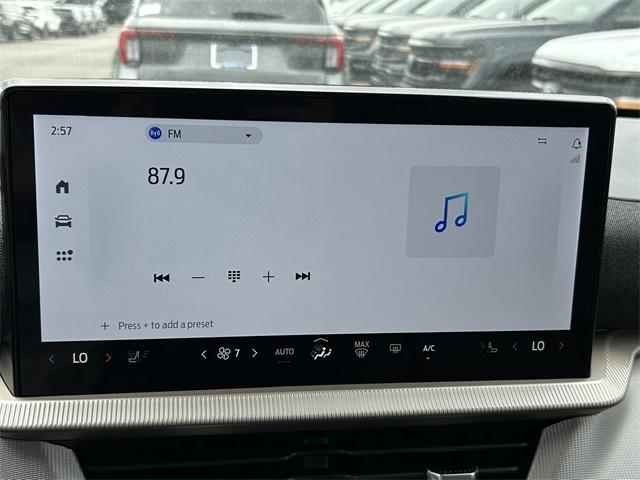 new 2025 Ford Explorer car