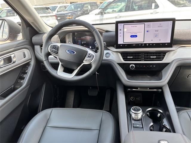 new 2025 Ford Explorer car