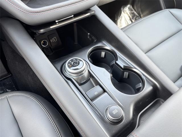 new 2025 Ford Explorer car