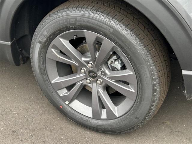 new 2025 Ford Explorer car