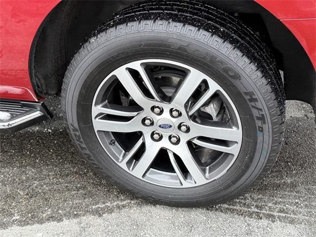 used 2022 Ford Expedition car, priced at $47,998