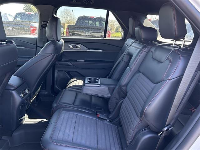 new 2025 Ford Explorer car