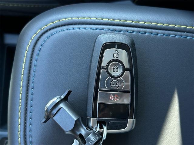 new 2025 Ford Maverick car