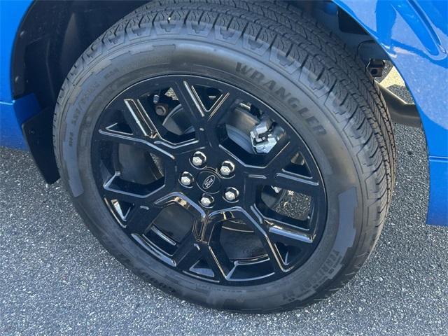 new 2025 Ford Maverick car