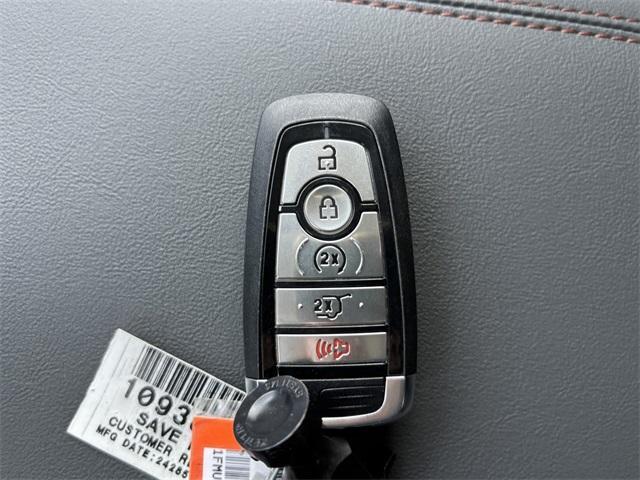 new 2025 Ford Explorer car