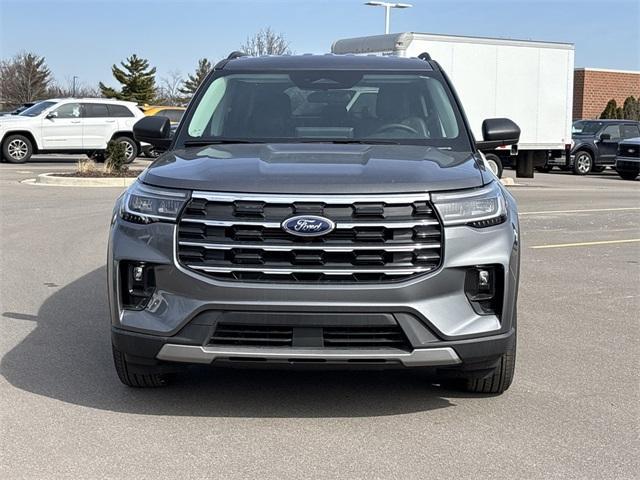 new 2025 Ford Explorer car