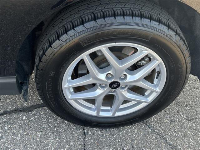 used 2024 Ford Edge car, priced at $29,498