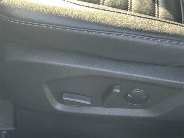 used 2024 Ford Edge car, priced at $29,498