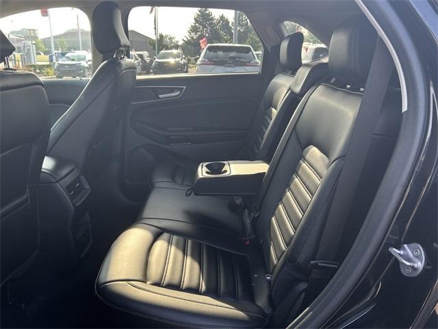 used 2024 Ford Edge car, priced at $29,498