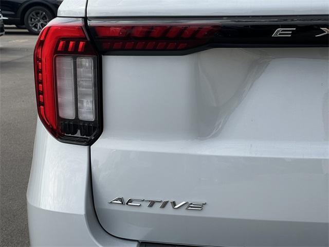 new 2025 Ford Explorer car