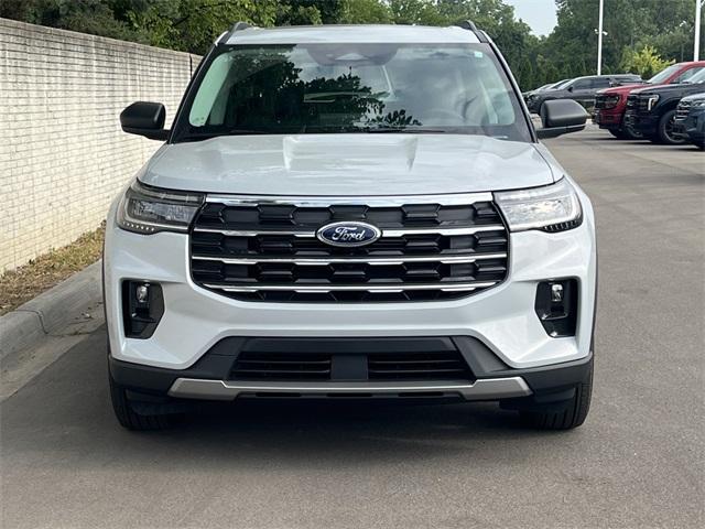 new 2025 Ford Explorer car