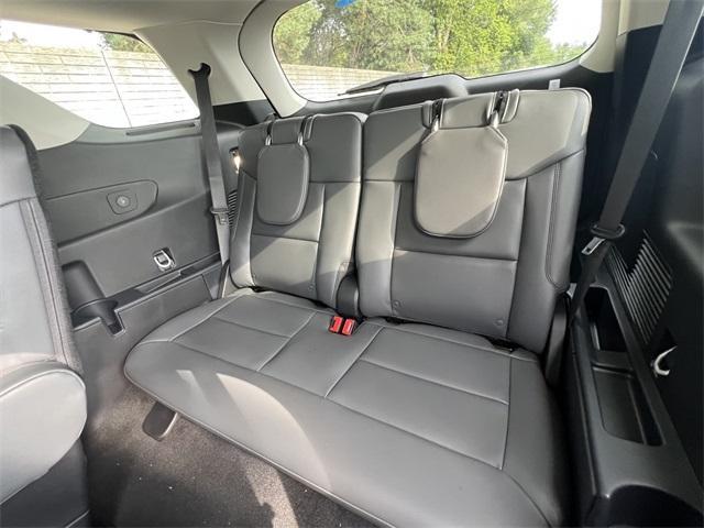 new 2025 Ford Explorer car