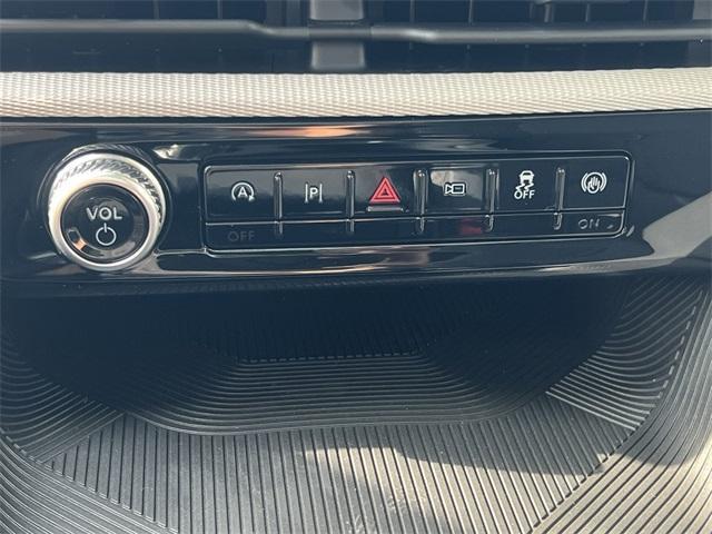 new 2025 Ford Explorer car