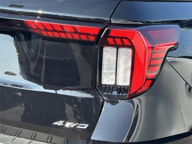 new 2025 Ford Explorer car