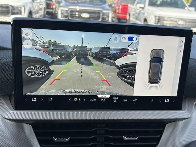 new 2025 Ford Explorer car