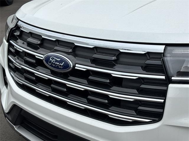 new 2025 Ford Explorer car
