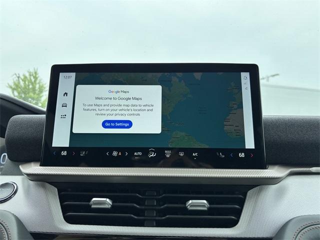 new 2025 Ford Explorer car