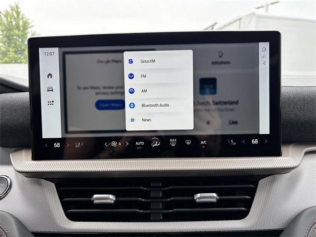 new 2025 Ford Explorer car