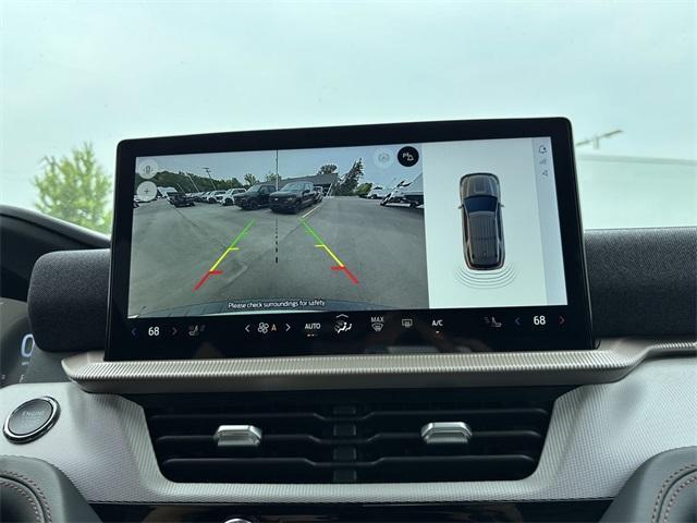new 2025 Ford Explorer car