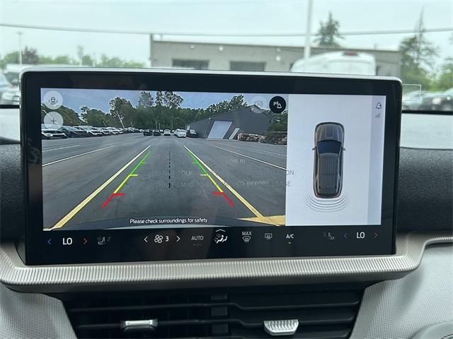 new 2025 Ford Explorer car