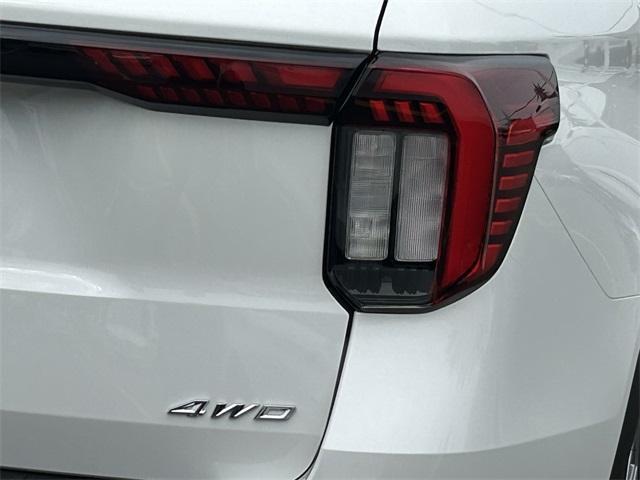 new 2025 Ford Explorer car