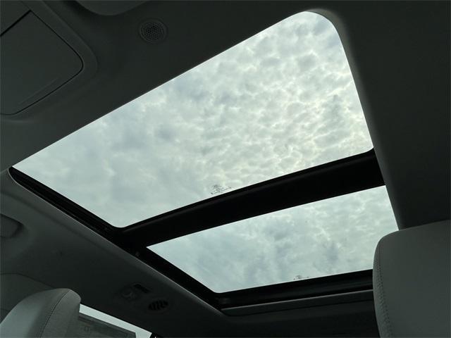 new 2025 Ford Explorer car