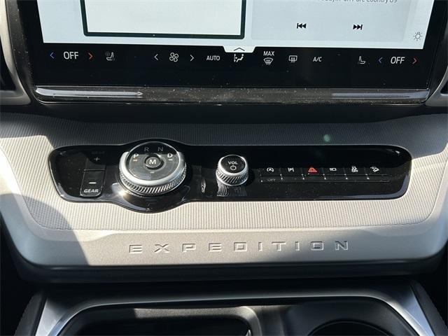 new 2025 Ford Expedition car