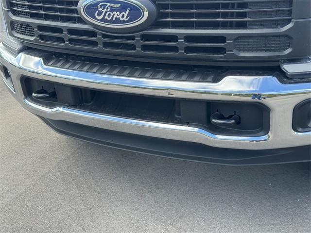 new 2025 Ford F-350 car