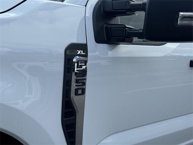 new 2025 Ford F-350 car