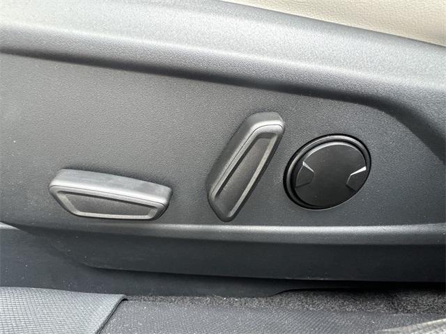 new 2025 Ford Mustang Mach-E car