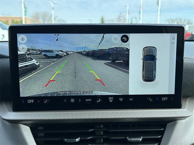 new 2025 Ford Explorer car