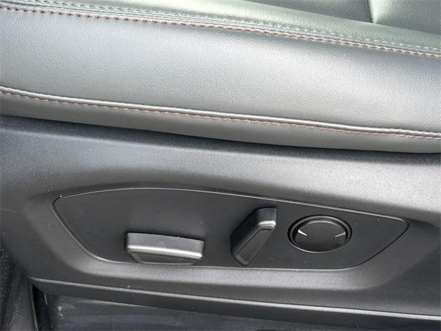 new 2025 Ford Explorer car