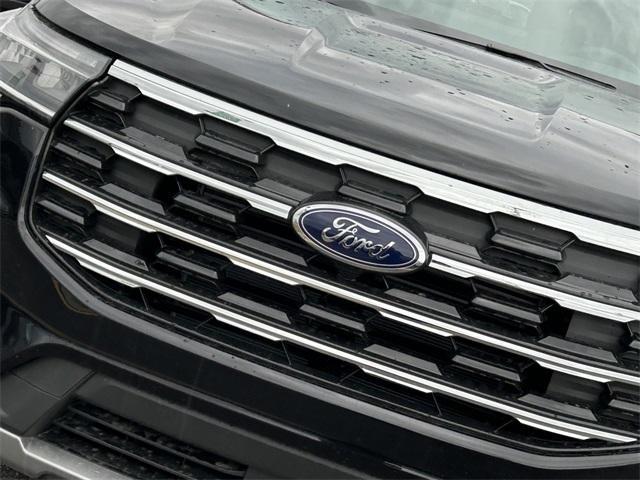 new 2025 Ford Explorer car