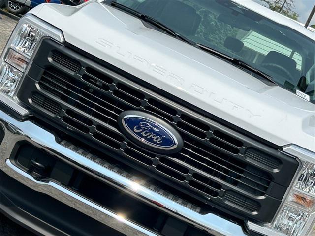 new 2023 Ford F-350 car, priced at $69,260