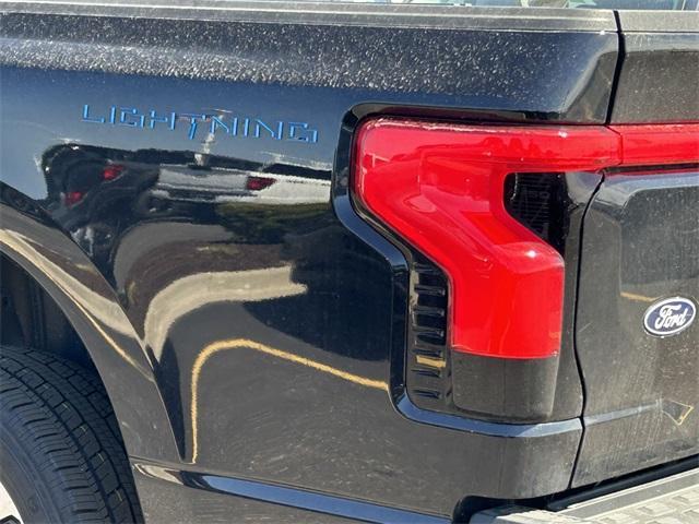 new 2025 Ford F-150 Lightning car
