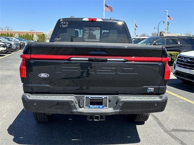 new 2025 Ford F-150 Lightning car