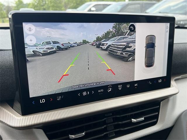 new 2025 Ford Explorer car