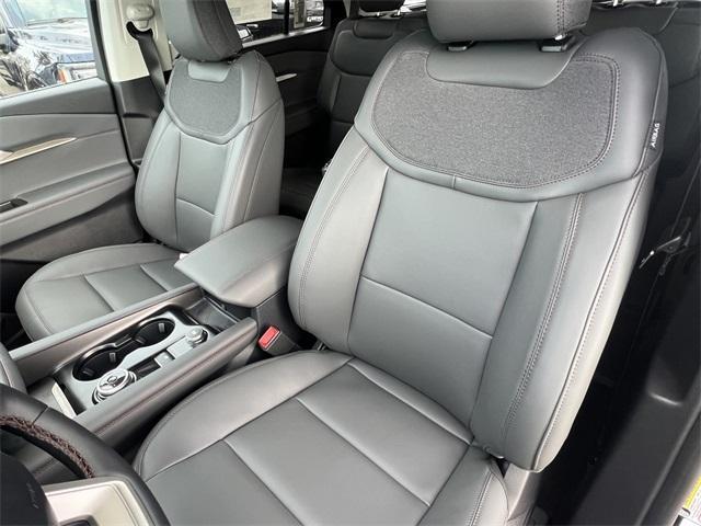 new 2025 Ford Explorer car