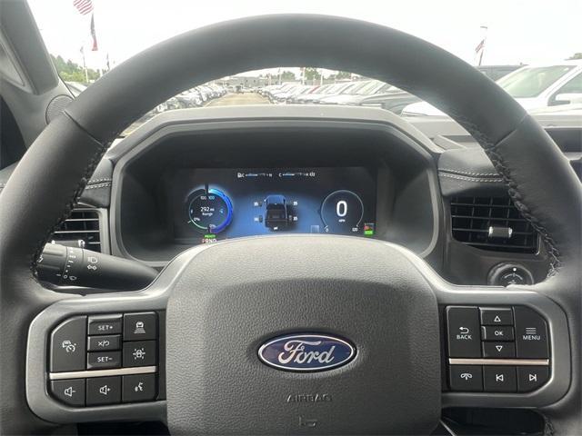 new 2025 Ford F-150 Lightning car